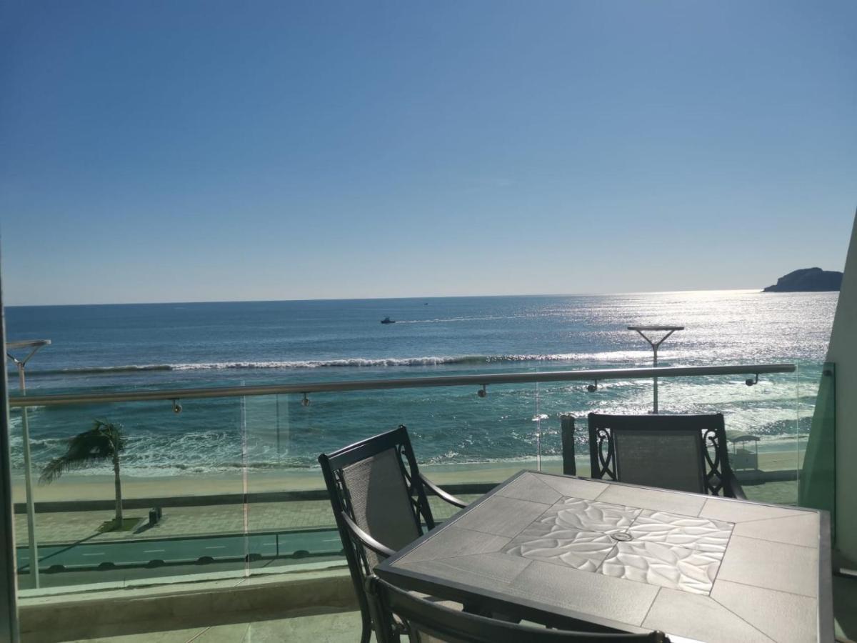 ماساتلان Hermoso Y Moderno Departamento Frente Al Malecon Con Preciosa Vista Al Mar المظهر الخارجي الصورة