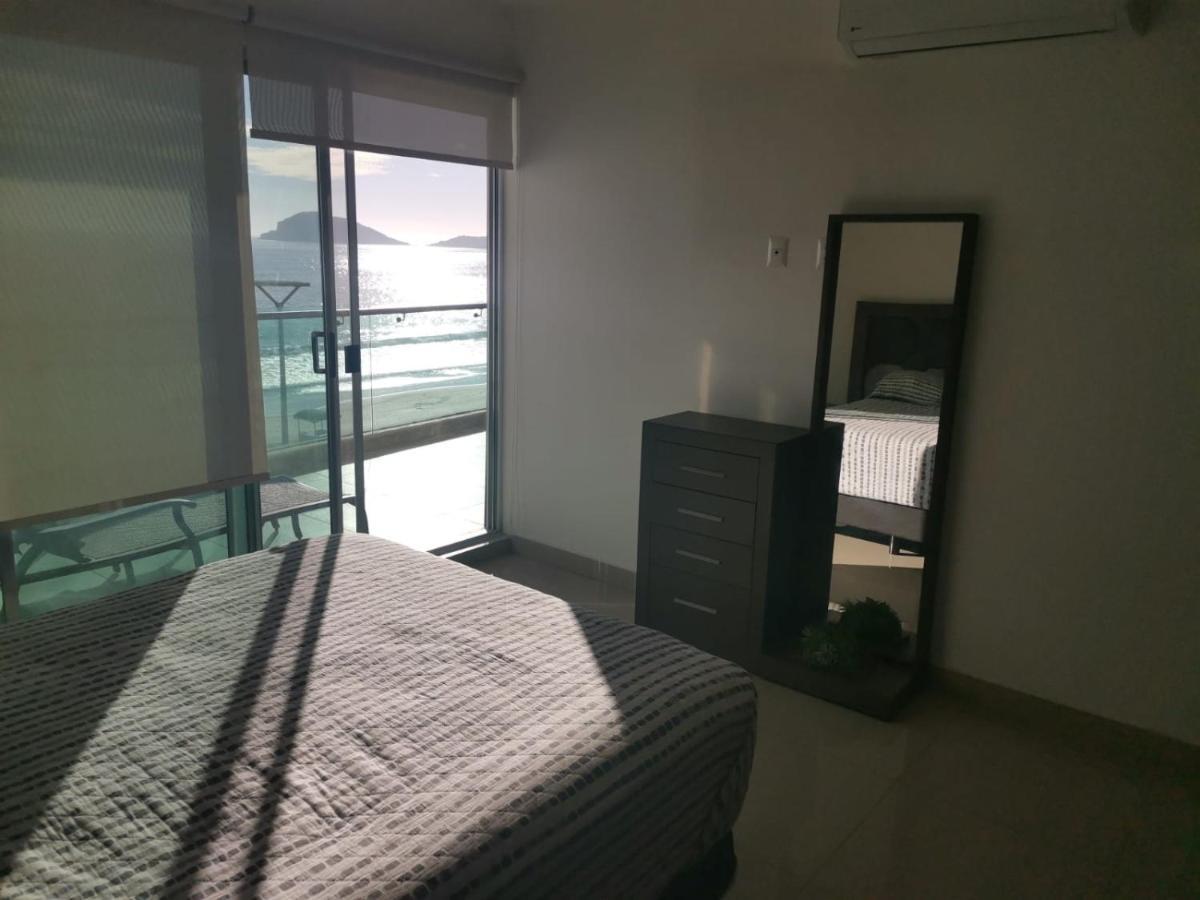 ماساتلان Hermoso Y Moderno Departamento Frente Al Malecon Con Preciosa Vista Al Mar المظهر الخارجي الصورة